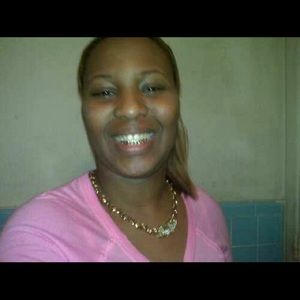 Meet your Posher, Ramona